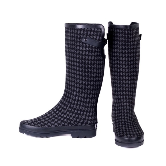 Women Black Fabric-Coated Rubber Rainboots RB-1901 - Picture 2 of 3